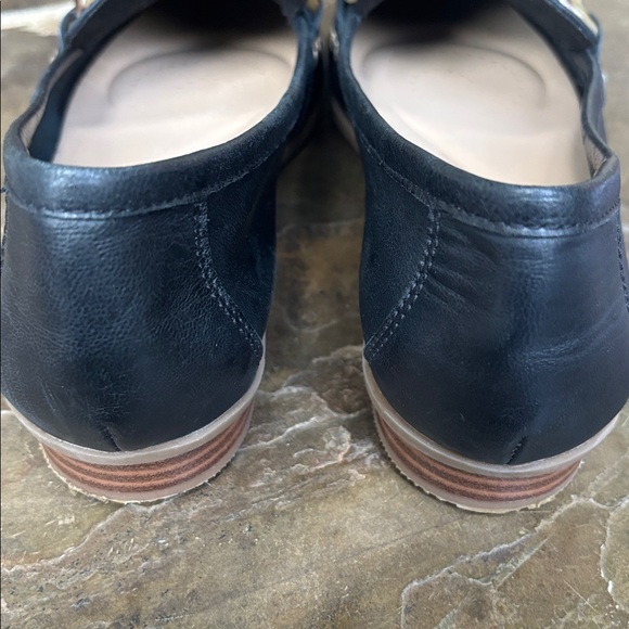 Clarks Sarafyna Iris Loafer - Picture 6 of 13